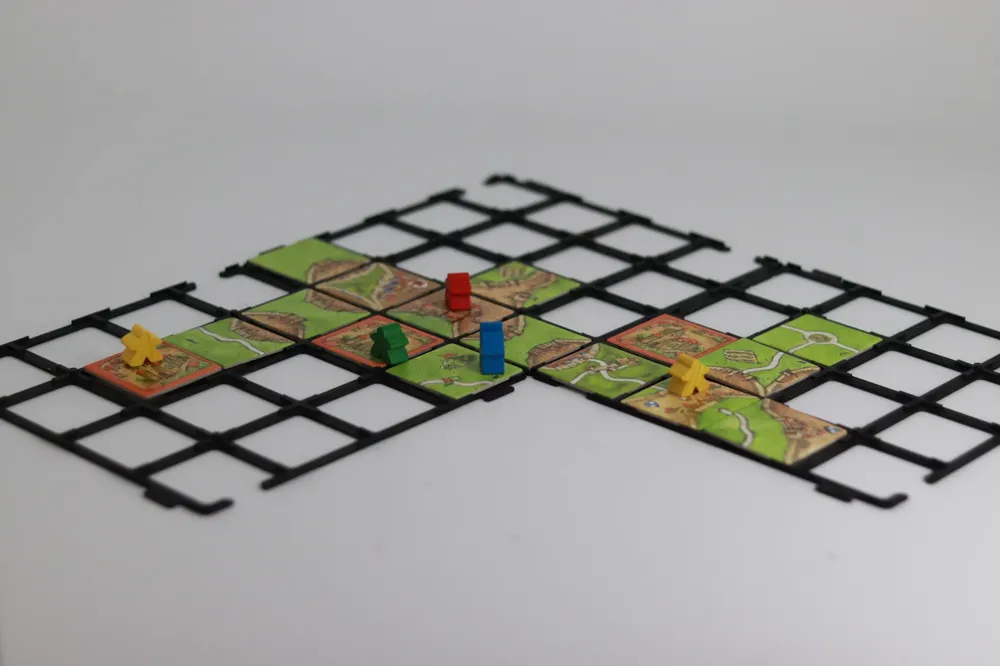 4×4 Grid Holder (Single piece - Stackable & Connectable)