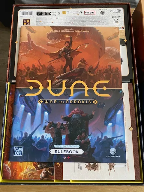Dune: War for Arrakis Insert with support for expansions (Smugglers & The Spacing Guild)
